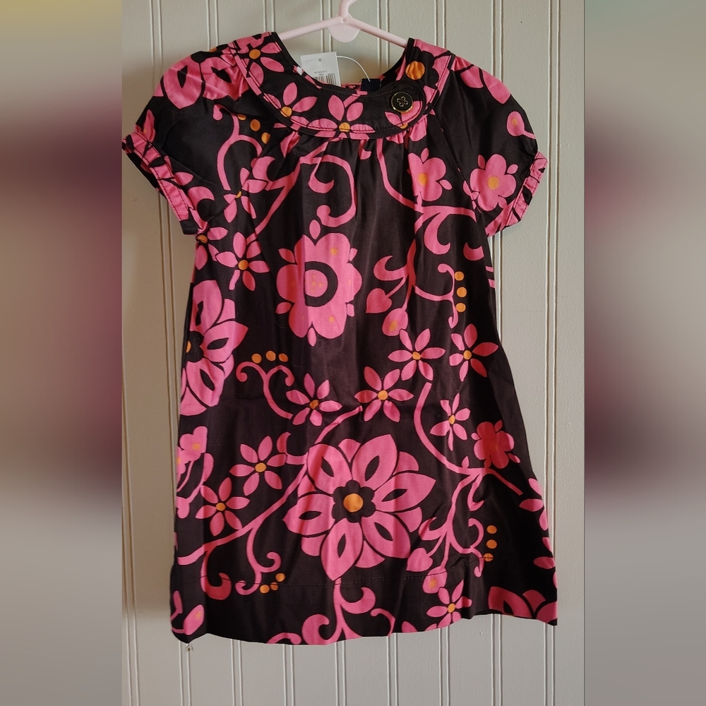 Adorable Hawaiian Print Dress and Black Tutu. Toddler Girls.